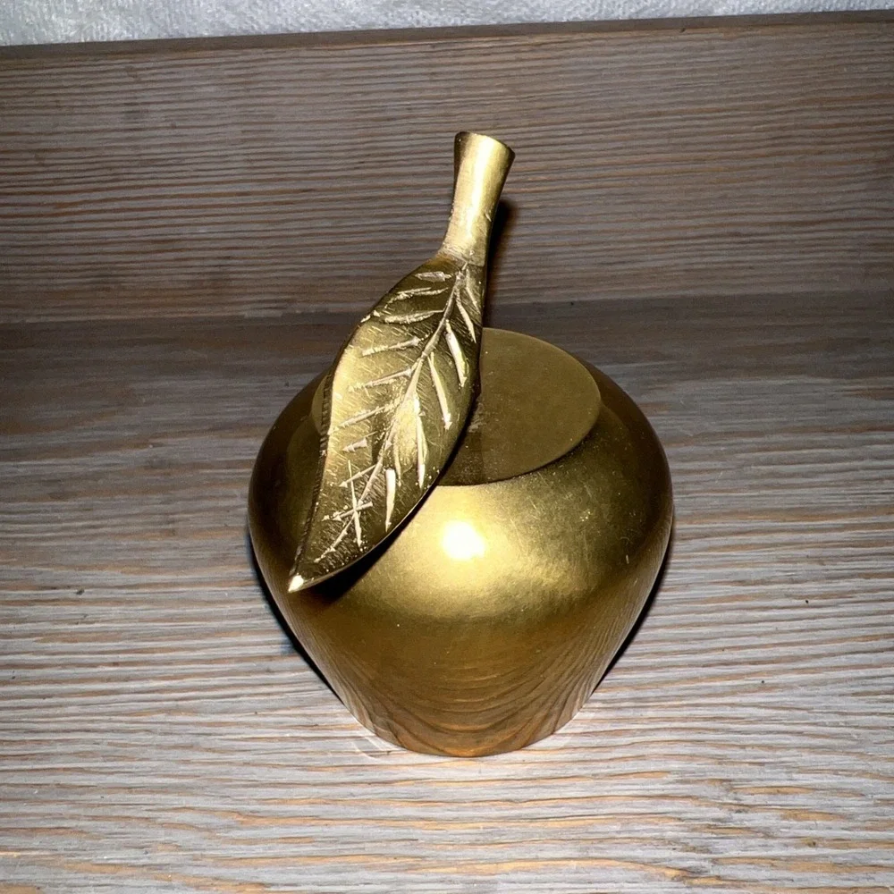 Vintage Brass Apple Bell‎